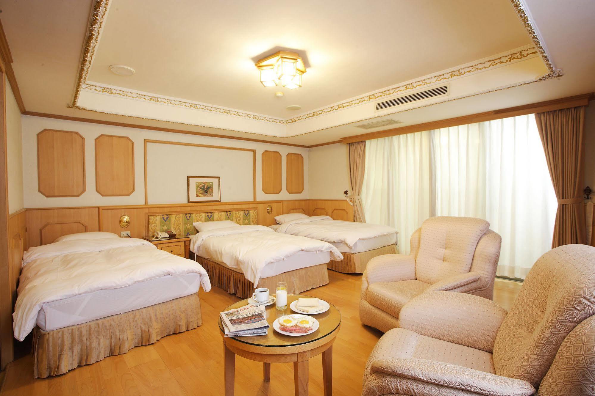 Kingdom Hotel Синьчжу Экстерьер фото