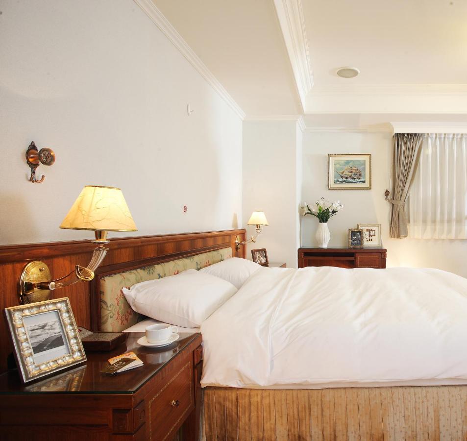 Kingdom Hotel Синьчжу Экстерьер фото